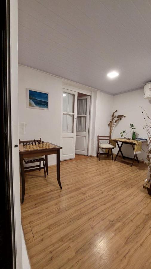 Хостел Casa Calma Колонія-дель-Сакраменто Екстер'єр фото